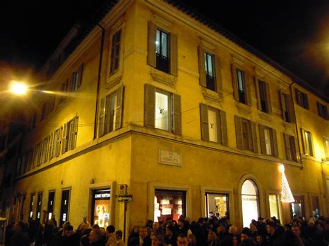 louis vuitton roma via del corso|via del corso shopping street.